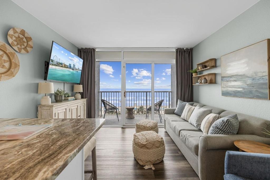 Direct Oceanfront- King Bedroom- Amazing Views/Pools/Hot Tubs/Beach Access/Golf Myrtle Beach Exteriör bild